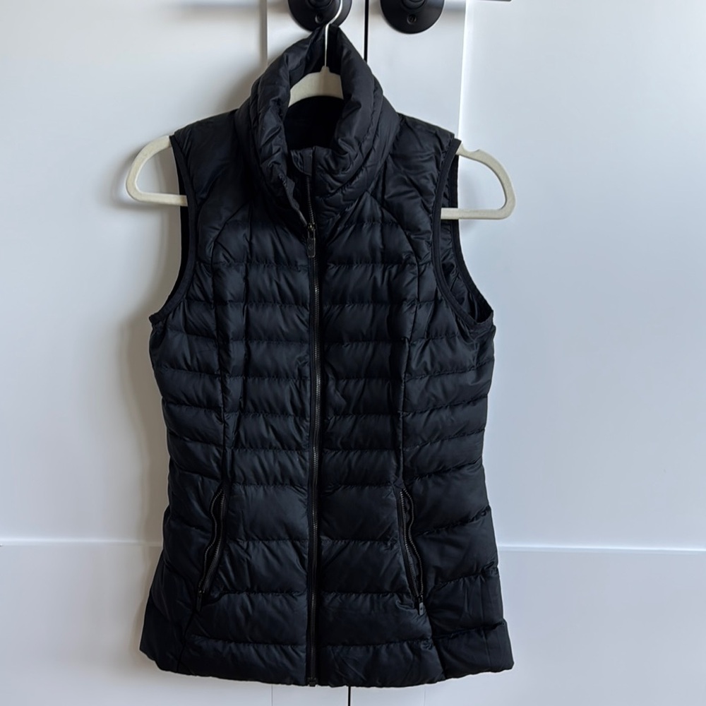 Women's Black Puffer Vest